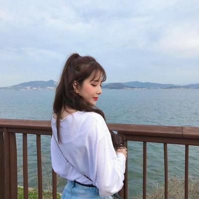 微信女生真实头像 25张高清撩人真人女生头像合集
