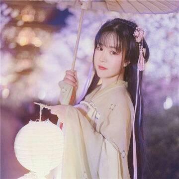 17张高清好看的古风女生QQ头像合集