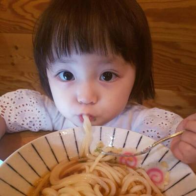女生网红萌娃高清头像合集 29张超可爱款