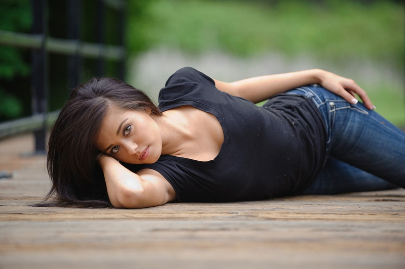 二次元粉发女孩高清壁纸