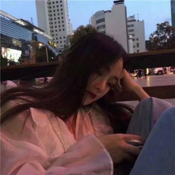 12张高清侧面伤感女生QQ头像 氛围感拉满