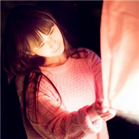 18张清新文艺风女生头像 适合当微信头像的文艺女青年素材