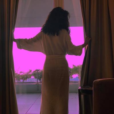 30张高清女生意境背影头像 氛围感拉满的女头合集