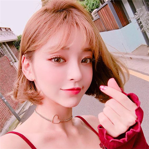 23张高清女生微信头像图 直接用不踩雷