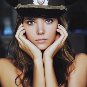 21张高清唯美欧美性感女头像合集