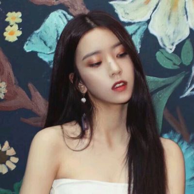 29张高清成熟气质女生头像 适合微信用的真人好看头像