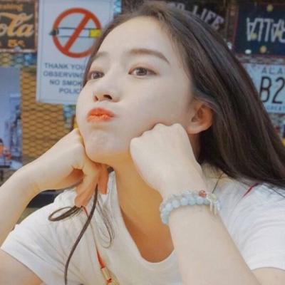 35张高清简约气质女生QQ头像 直接拿去用