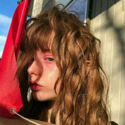 20张高清欧美原宿风女生头像 氛围感直接拉满