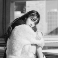 女生黑白意境头像合集 20张氛围感拉满的黑白系头像