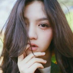 15张高清唯美伤感流泪女生头像合集