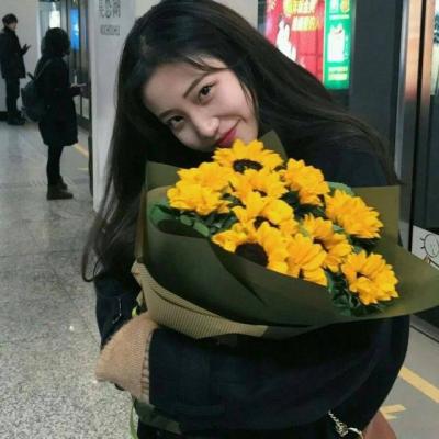 28张高清好看的女生QQ头像合集