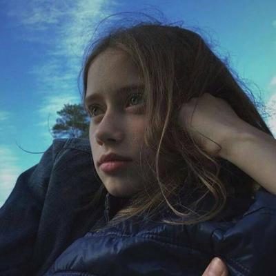 21张高清欧美伤感女生头像 个性氛围感拉满