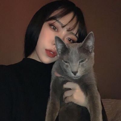 霸气拽女生高清头像合集！21张耐看又有型的女生头像图