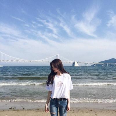 23张高清小清新女生微信头像，氛围感拉满