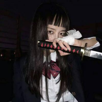 霸气又有个性的原宿风女生头像来啦！14张高清最新款任你挑