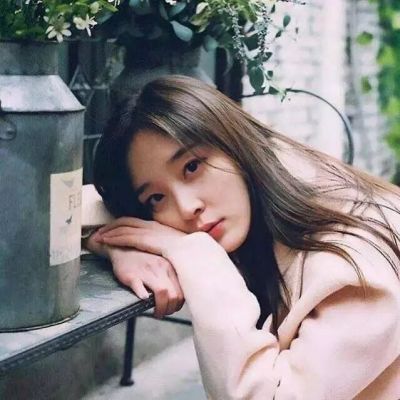 10张高清好看的伤感孤独女生QQ头像精选