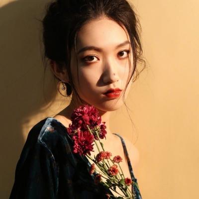 21张高清霸气孤傲女生QQ头像 冷感拉满的孤独感头像合集