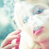 欧美风抽烟女生头像合集 18张霸气氛围感头像