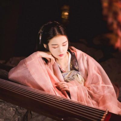 24张高清淡雅古风女生头像，氛围感拉满