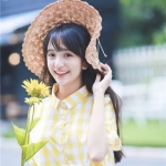 13张氛围感拉满！女生阳光微笑QQ头像高清唯美合集