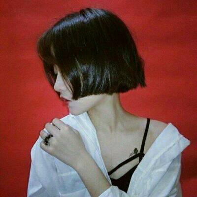 红色系霸气女生QQ头像 10张高清红色控专属头像