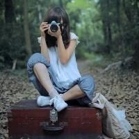 20张氛围感拉满！女生拿单反的唯美意境头像合集