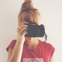 拿相机的青春女生头像合集 35张