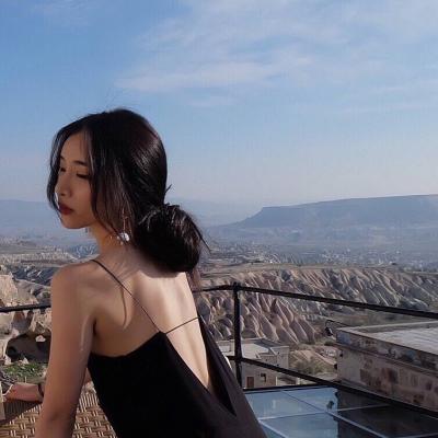 36张有气质的女生侧面/背影头像 高清质感拉满