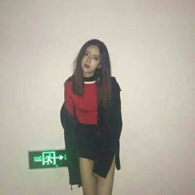 23张高清酷感个性女生头像 个性女孩头像合集