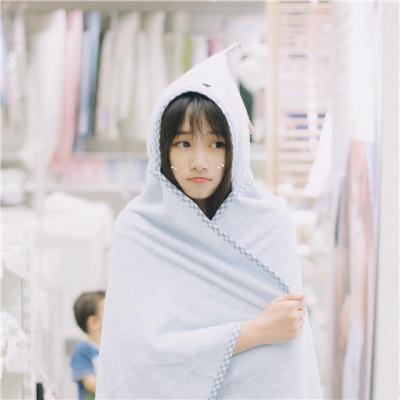 19张简约干净的白色系小清新女生头像合集