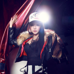 坏坏又超拽！18张高清社会姐女生头像合集