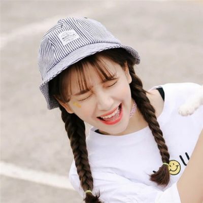 18张高清快乐自信女生头像 轻松治愈的简单快乐女孩头像