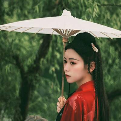 18张氛围感拉满！伤感古风汉服女生头像合集