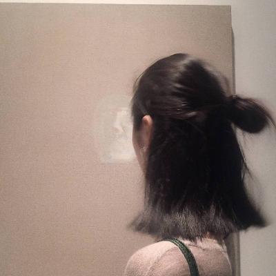 36张有气质的女生侧面/背影头像 高清质感拉满