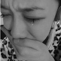 22张超有氛围感的伤心美女头像 哭到让人心疼的女生头像合集