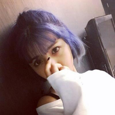 20张高清高冷短发女生头像合集