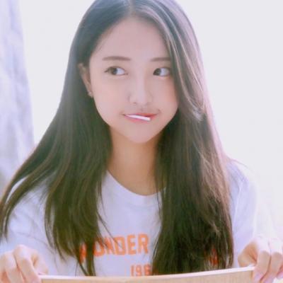 24张高清款！女生清纯淡雅风微信头像合集