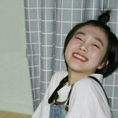 15张高清高冷气质短发女生头像 氛围感拉满