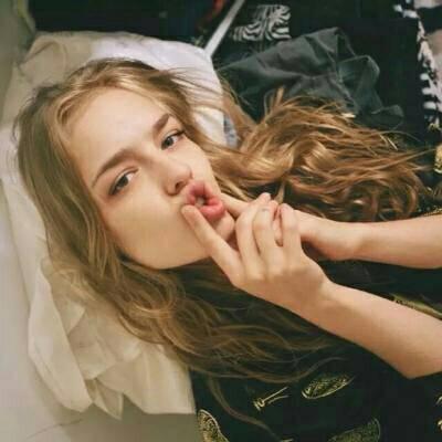 17张高清欧美范儿女生微信头像 氛围感拉满