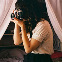 57张女生拿相机的唯美QQ头像合集