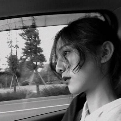 21张氛围感拉满的失落女生伤感意境头像