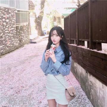 12张氛围感拉满！侧脸长发披肩女生头像高清合集