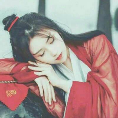 14张高清红衣霸气古风女生真人头像合集