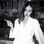 35张高清黑白高冷女生霸气头像合集