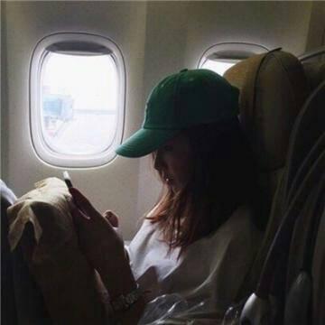 12张高清侧面伤感女生QQ头像 氛围感拉满