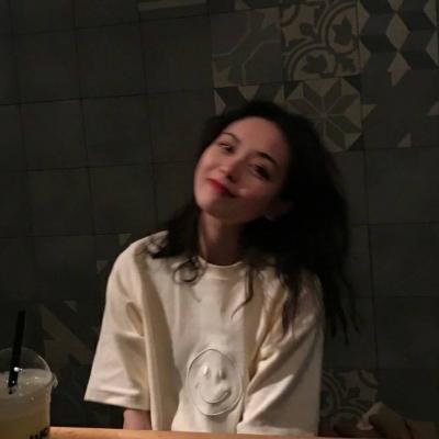 16张当下超火的个性美女头像合集 最新潮流款都在这