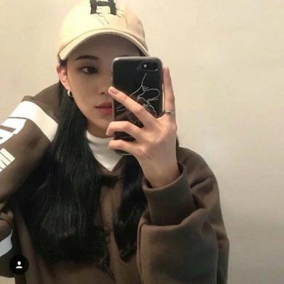 22张高清真实素颜女生头像 日常感拉满的好看头像合集