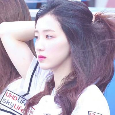 26张清纯可爱女生QQ头像 高清好看又百搭