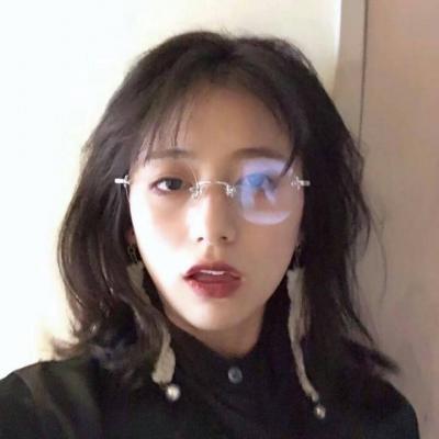 36张高清霸气社会风女生头像 适合当网图用