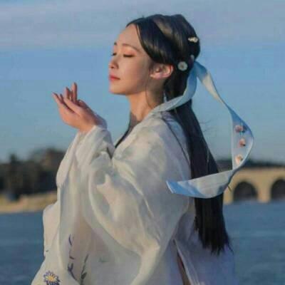 16张真人古风女头像 自带多愁善感的古韵气质